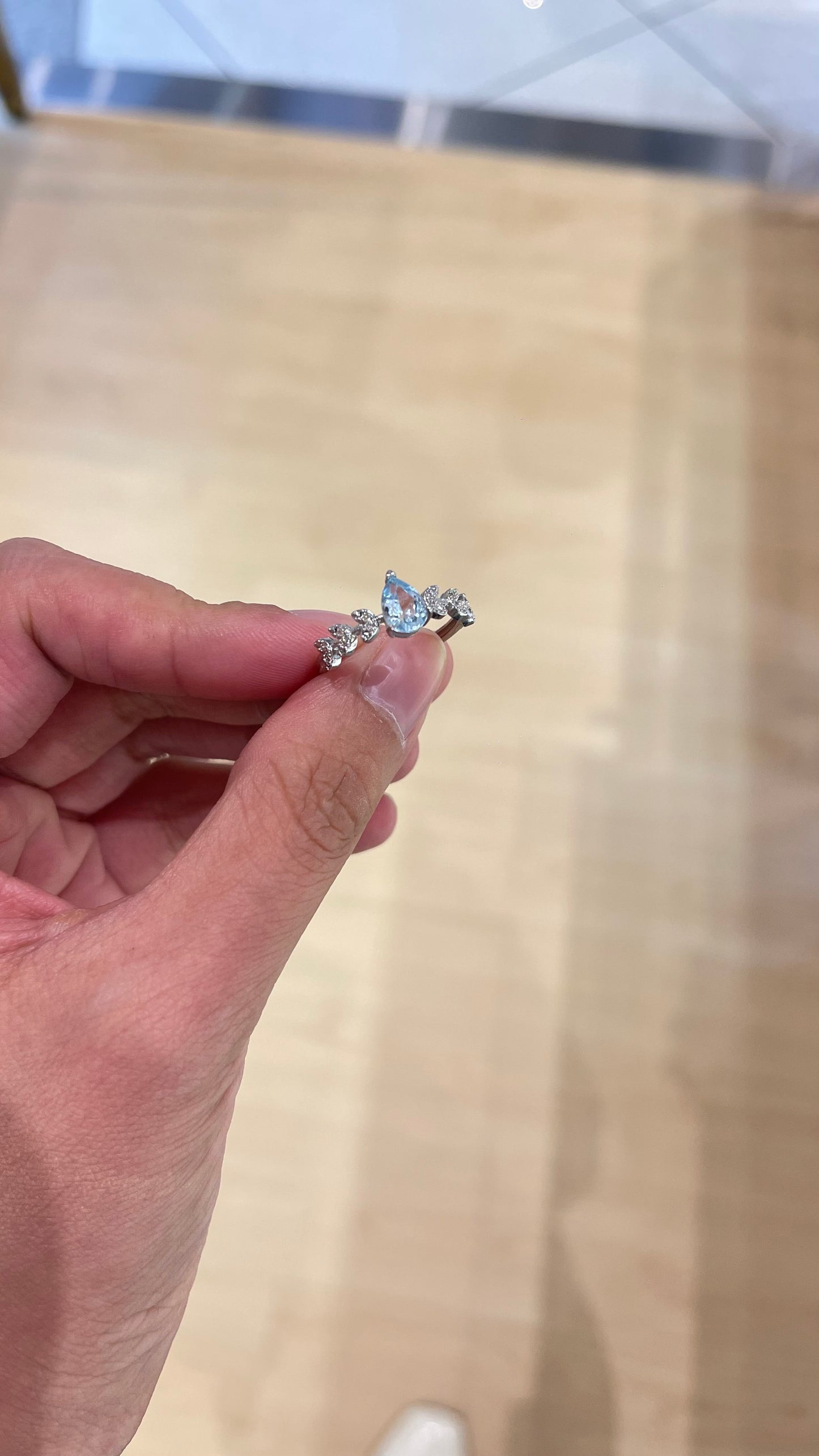 R0227 | Aquamarine