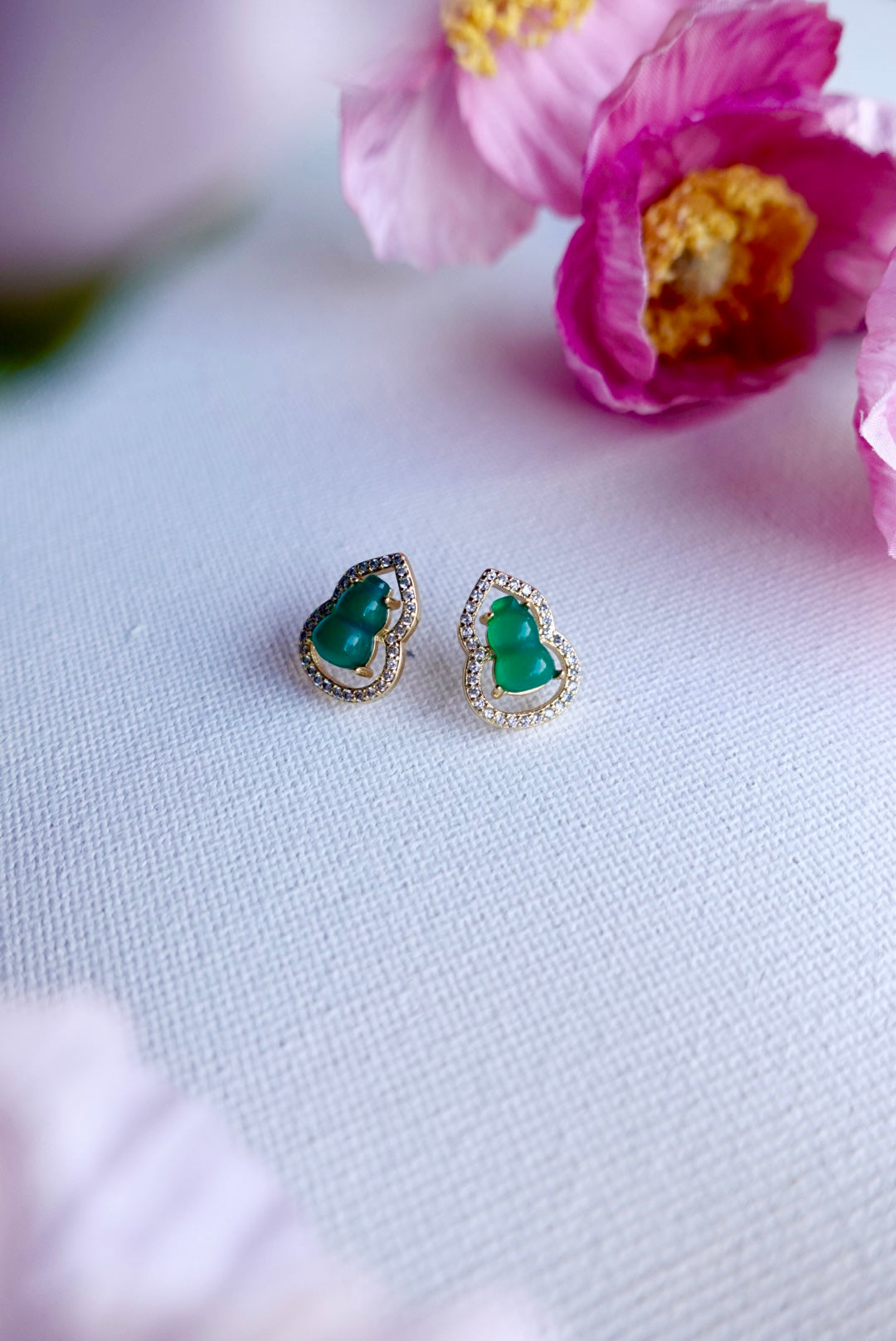 E2201 | Jade Hulu Earrings