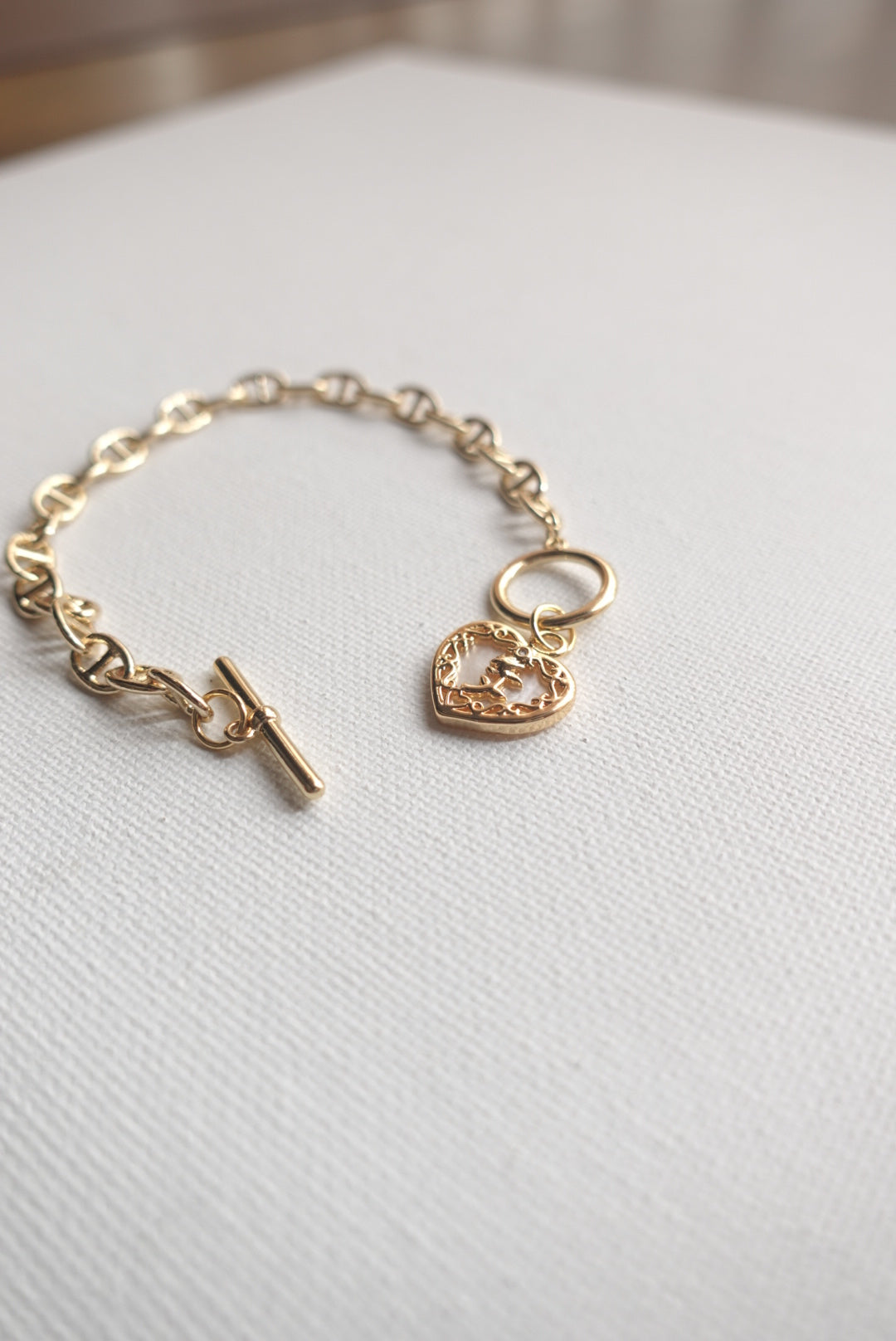 BR0118 | Seashell Heart Shape Bracelet