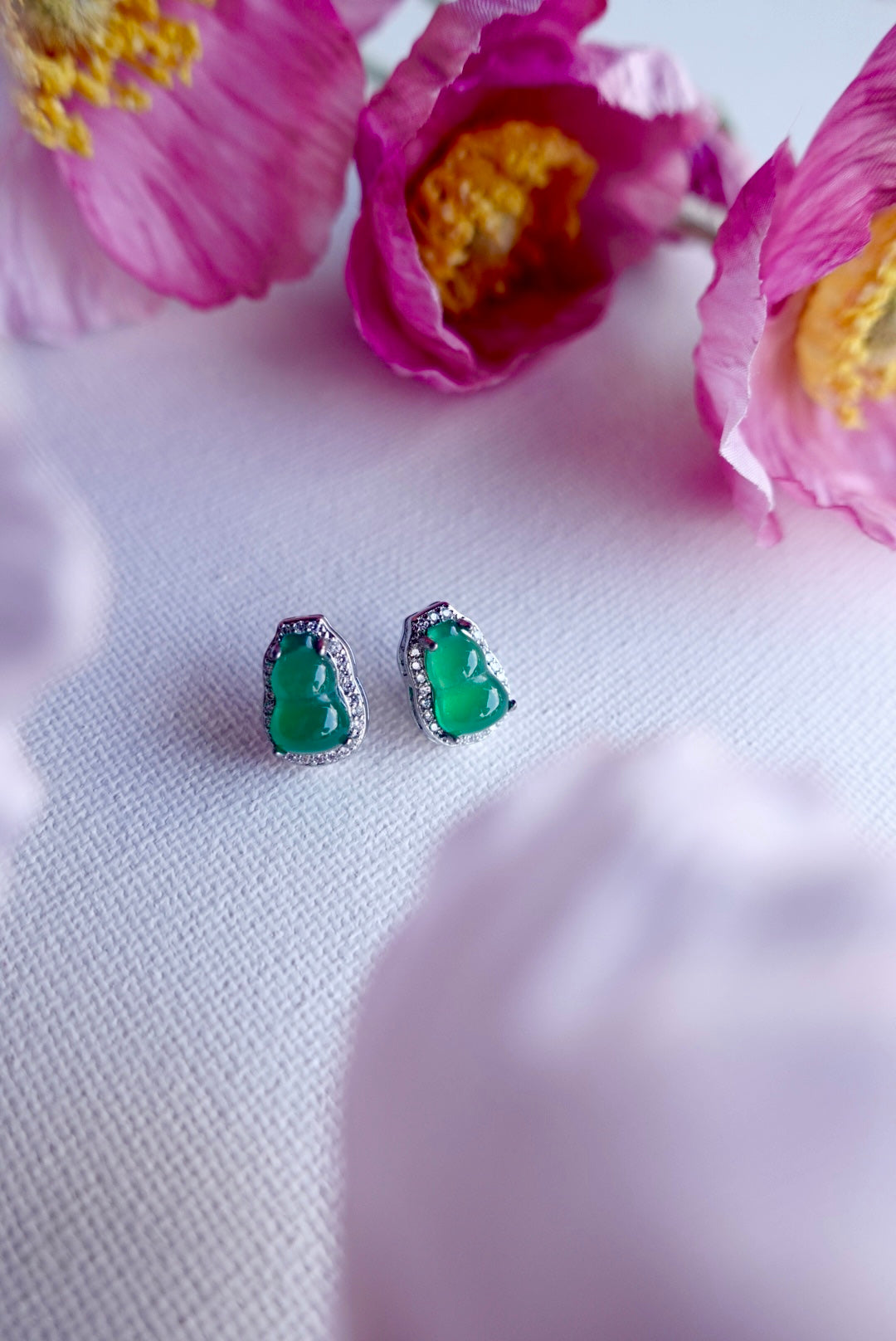 E2202 | Type A Green Cabochon Jade Earrings