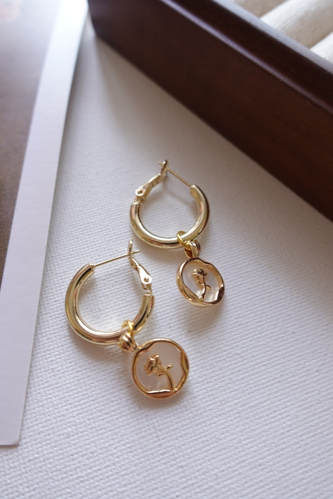 E1716 | L'Amore Mother of Pearl Jewelry