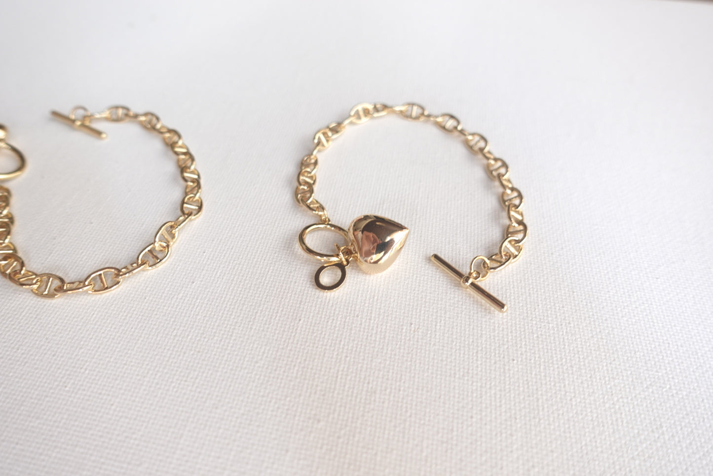 BR0117 | Heart Shape Bracelet