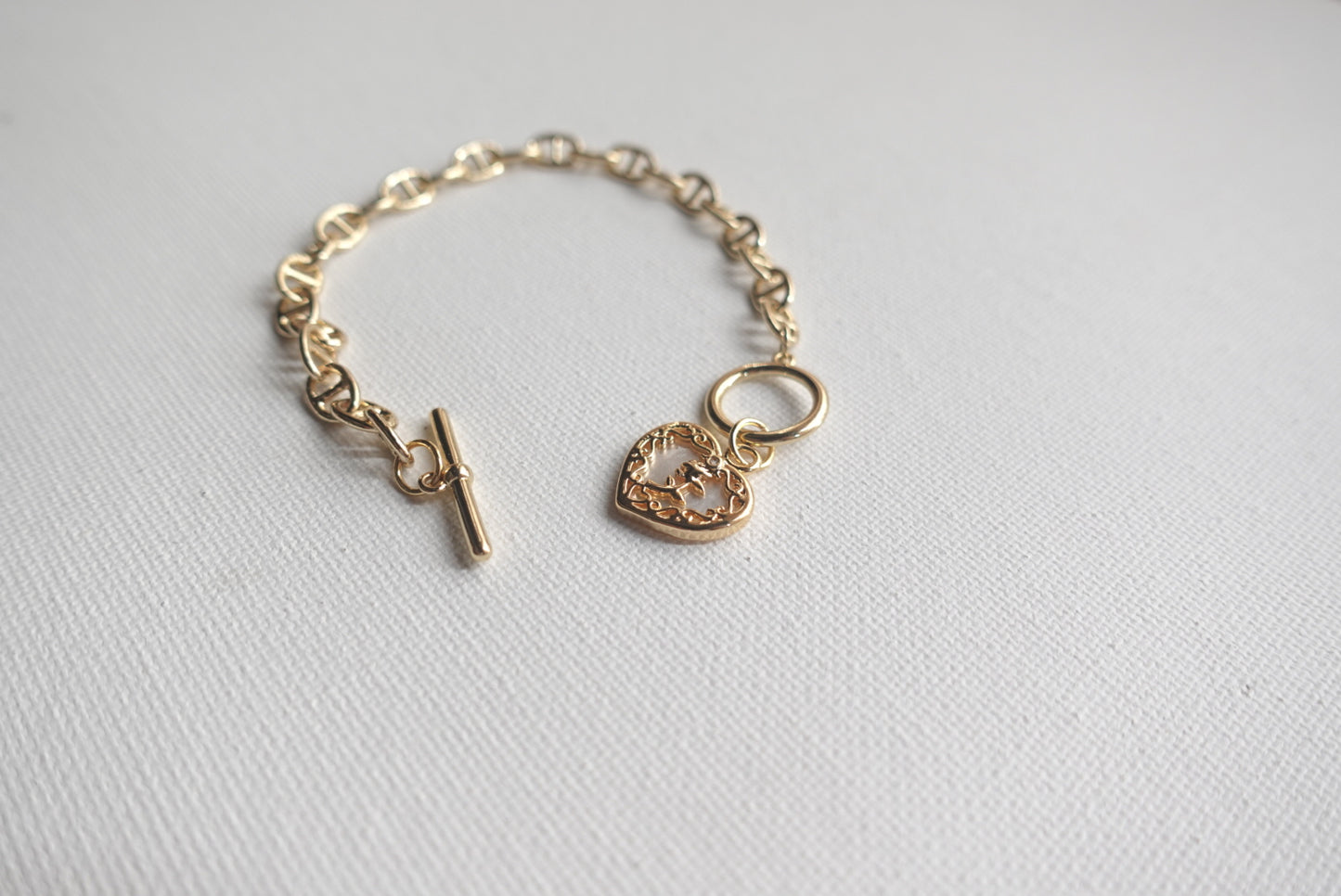 BR0118 | Seashell Heart Shape Bracelet