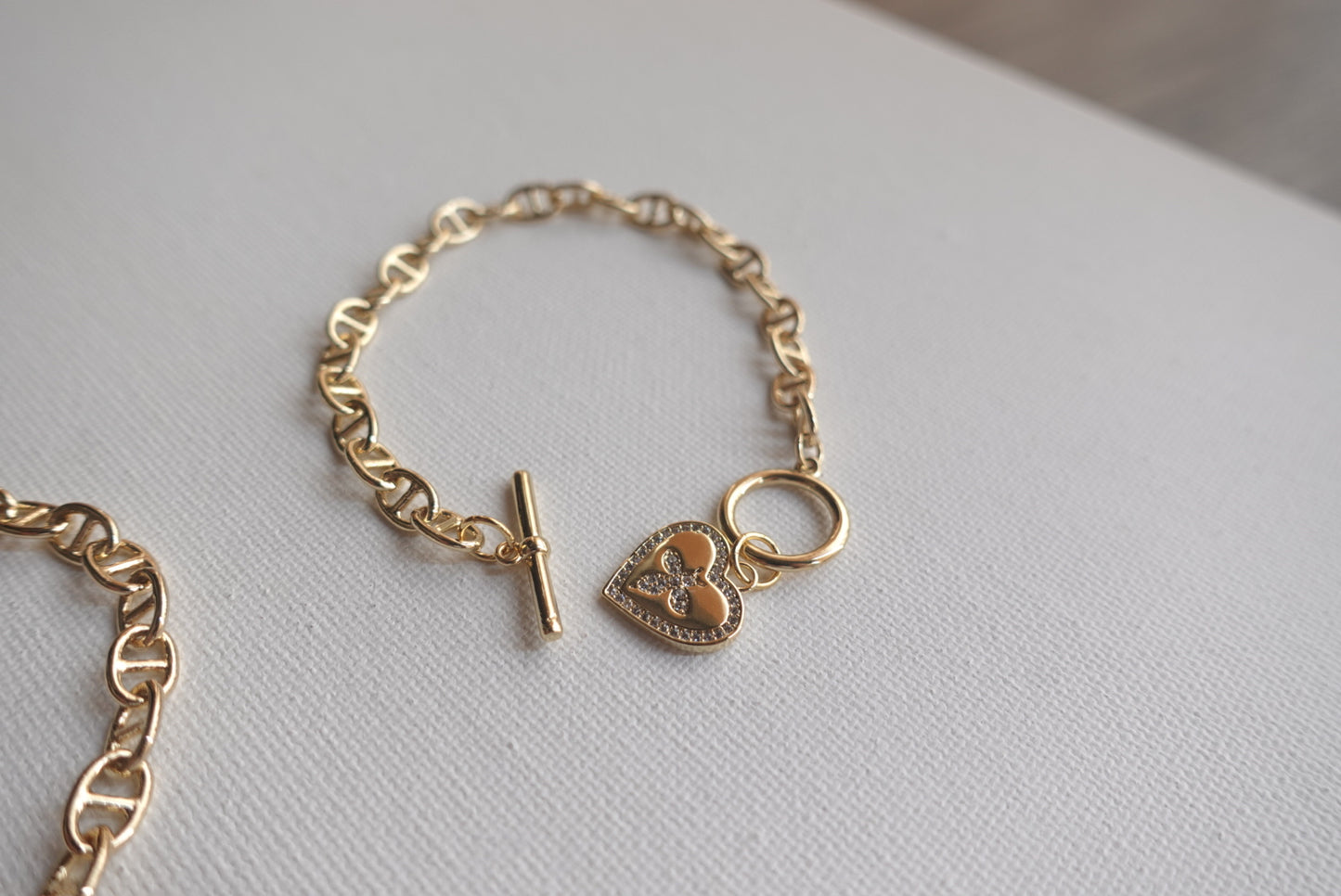 BR0115 | Bee Bracelet