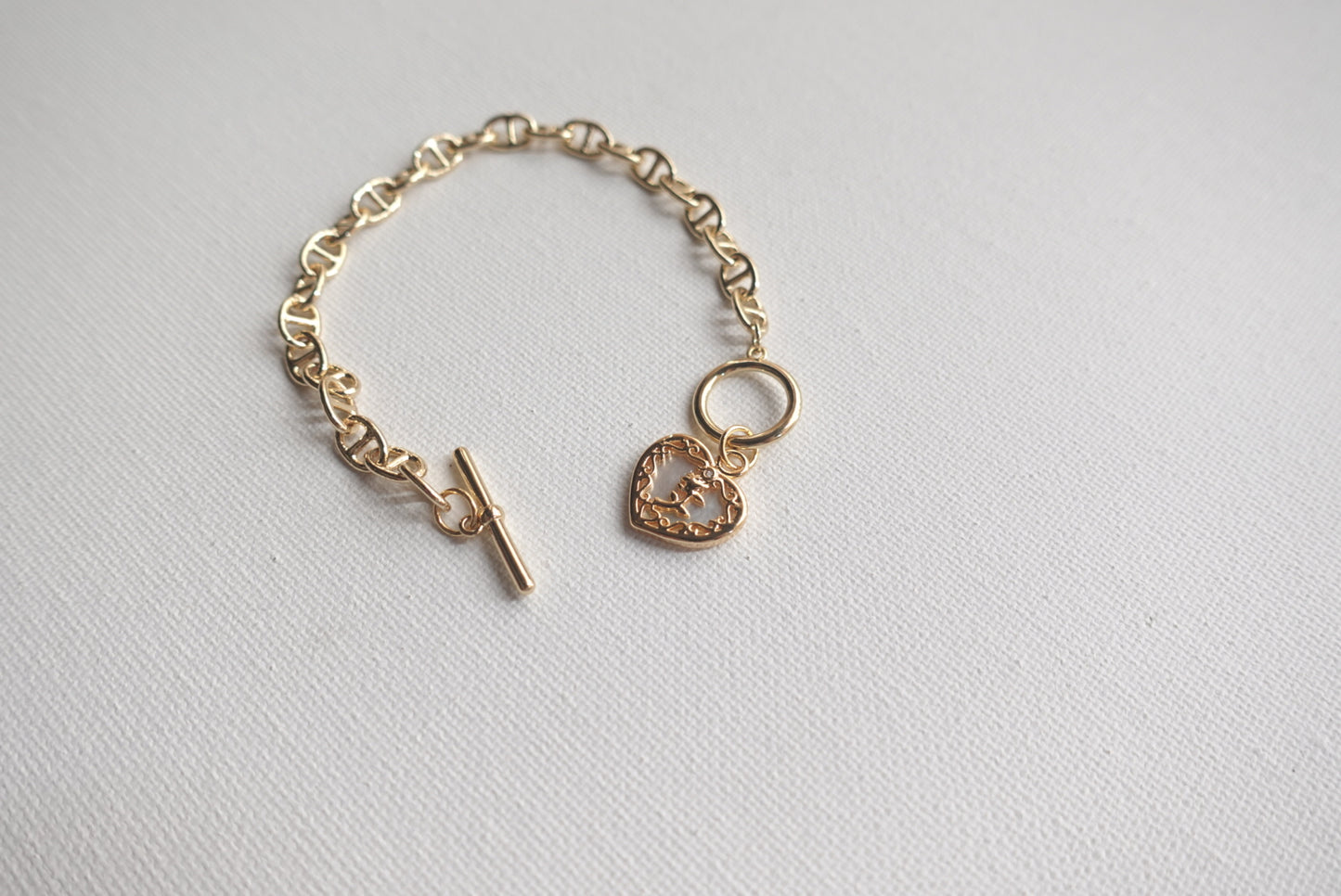 BR0118 | Seashell Heart Shape Bracelet