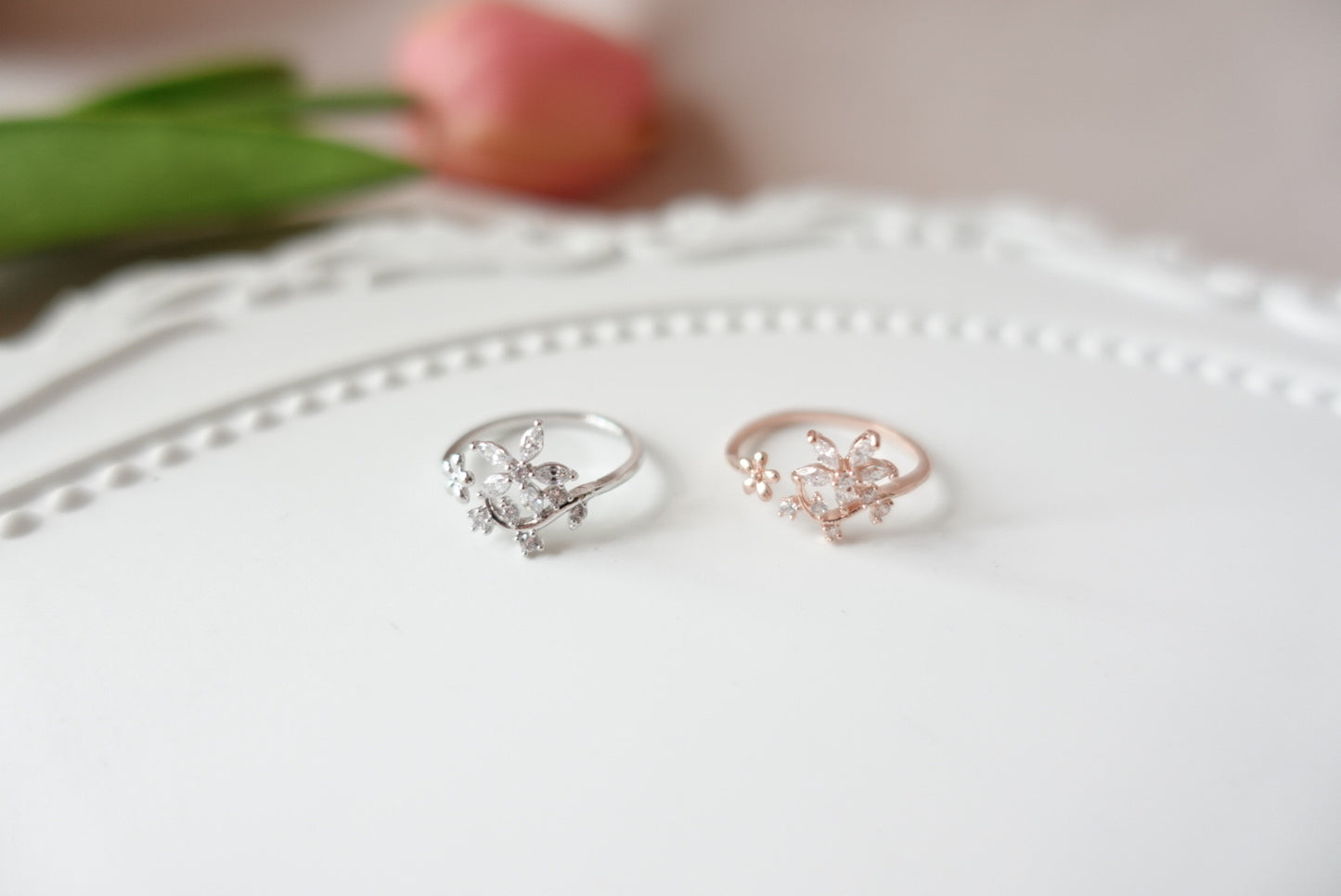 Amorina Flower Crystal Ring (adjustable)