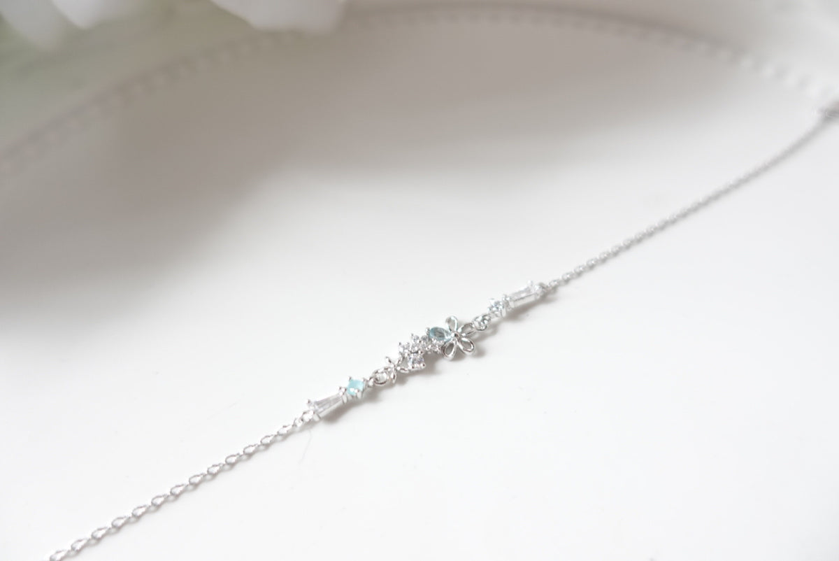 Barret Flower Crystals Bracelet