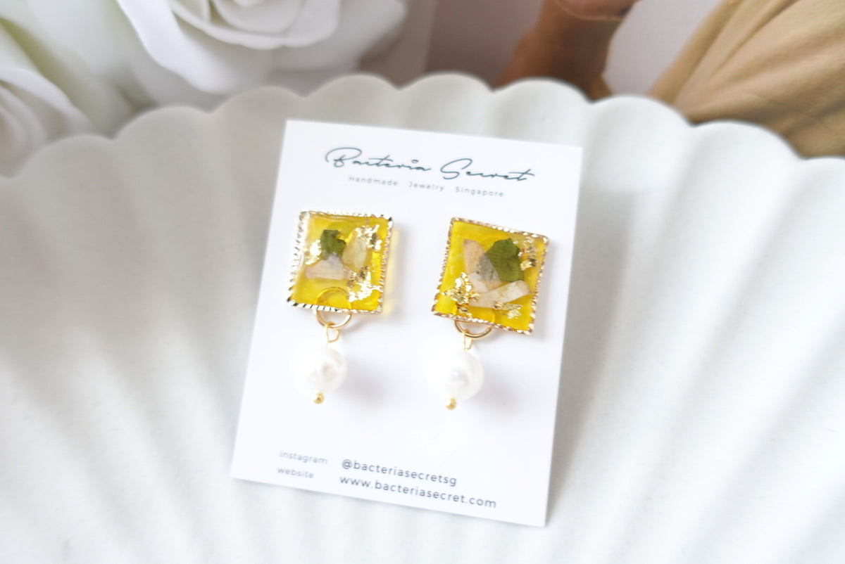 Peranakan Flower Resin Earrings with Fresh Water Pearl