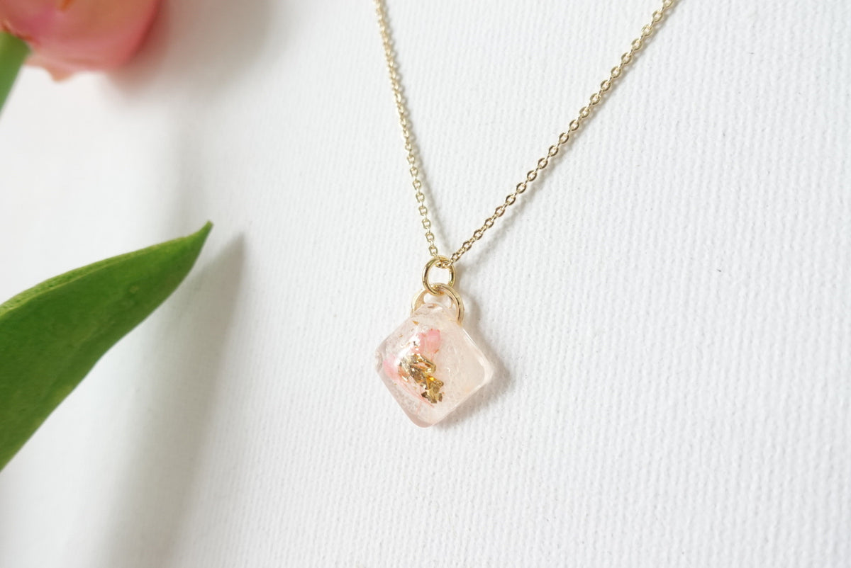 🌸Spring Collection🌸 Aquinnah Pink Flower Necklace