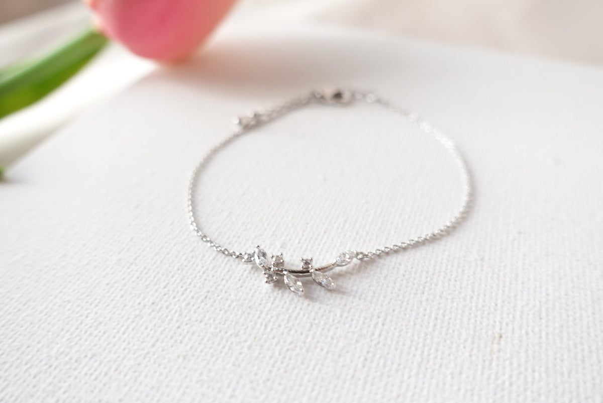 Leaf Crystals Bracelet