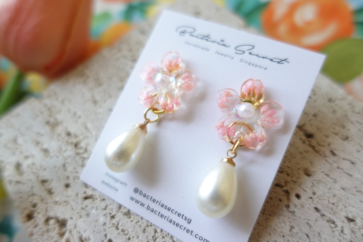 Carlijin Spring Sakura Earrings