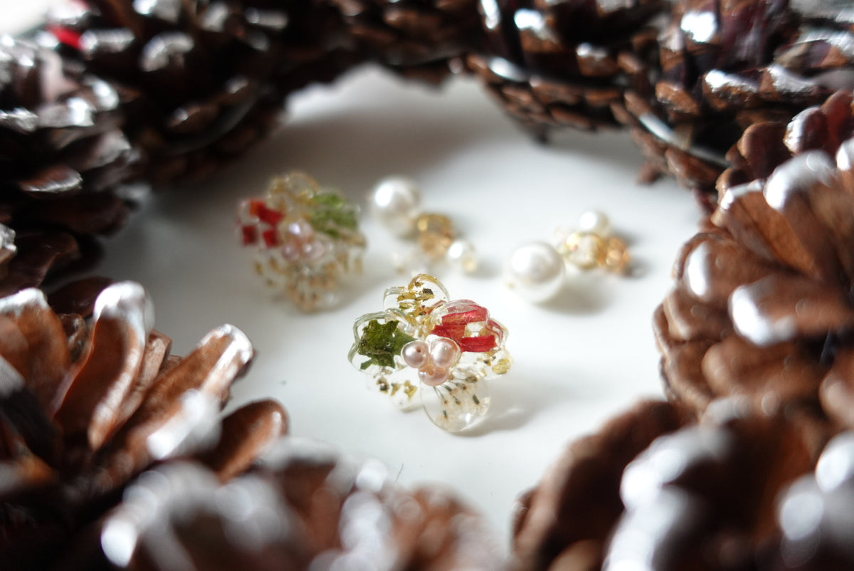 Blondelle 2 ways Christmas Studs