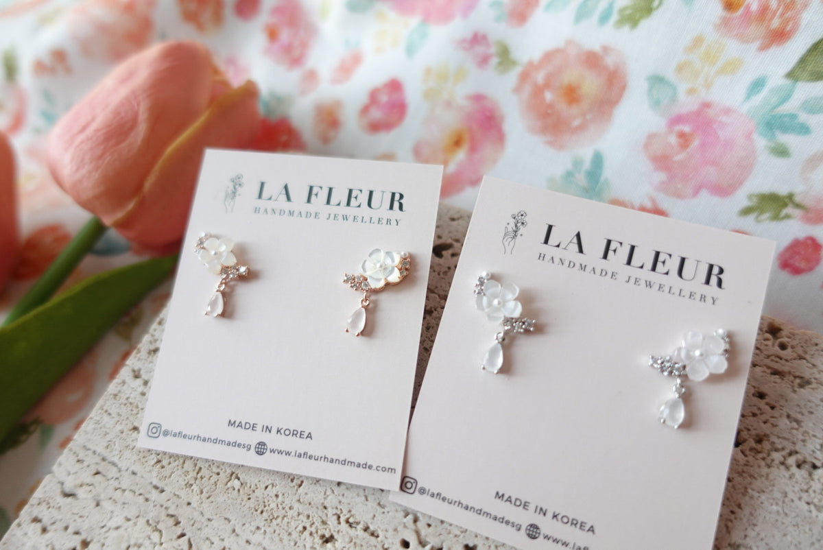 Casilda Seashell Flower Earrings