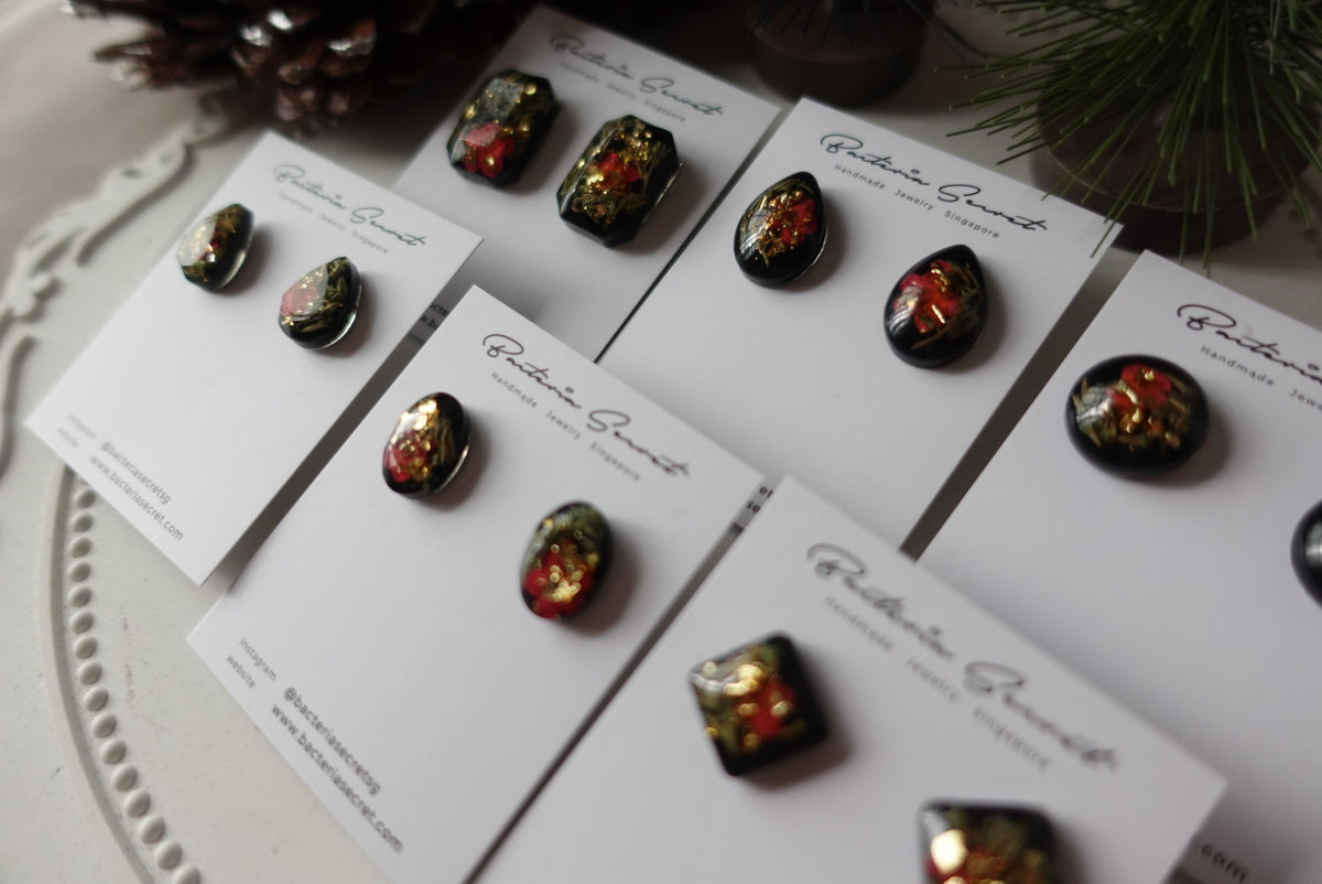 Wonderland Black Christmas Studs