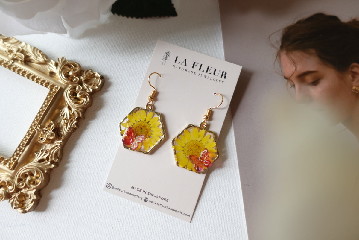 Chanita Summer Daisy Flower Earrings
