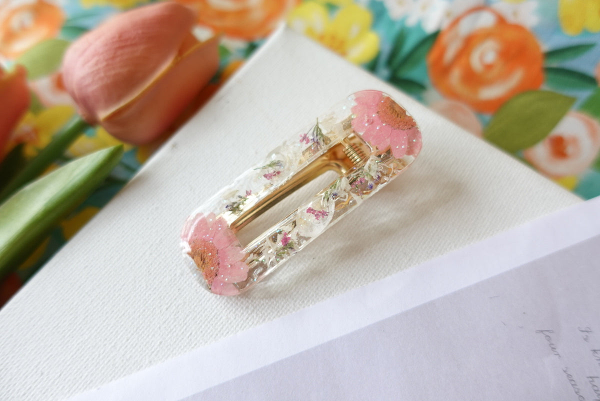 💕 Love is in the Air 💕 Pink Daisy Flower Hair Clip